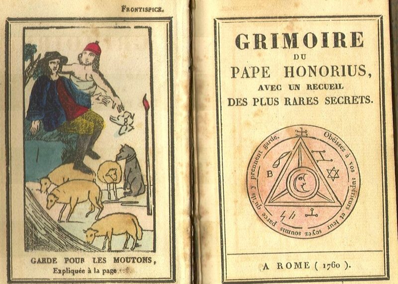 Frontispício de uma edição do Grimório do Papa Honório impressa em Roma, em francês, em meados do século XVIII. Exemplares realmente antigos dos grimórios são difíceis de encontrar porque eles eram manuscritos.